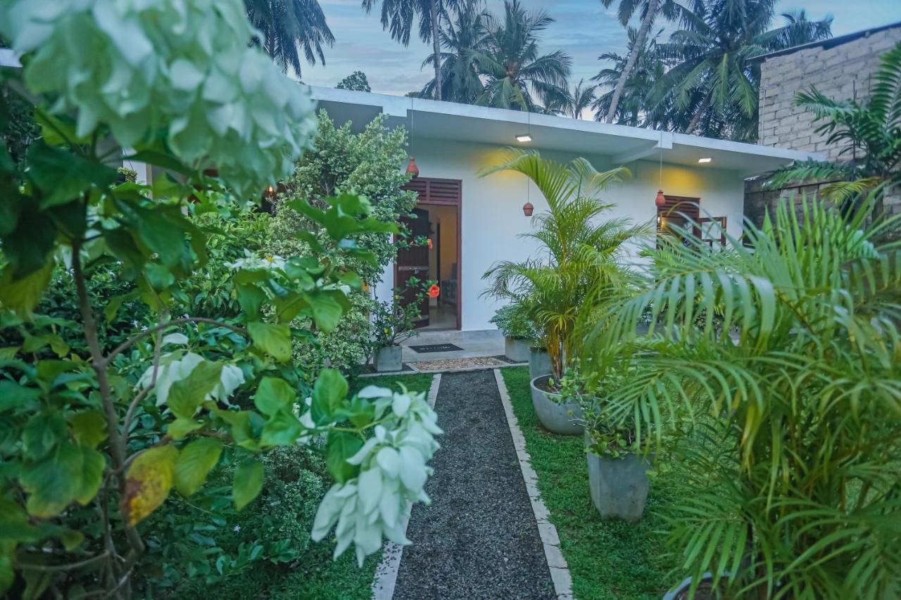 Saku Residence Unawatuna Buitenkant foto